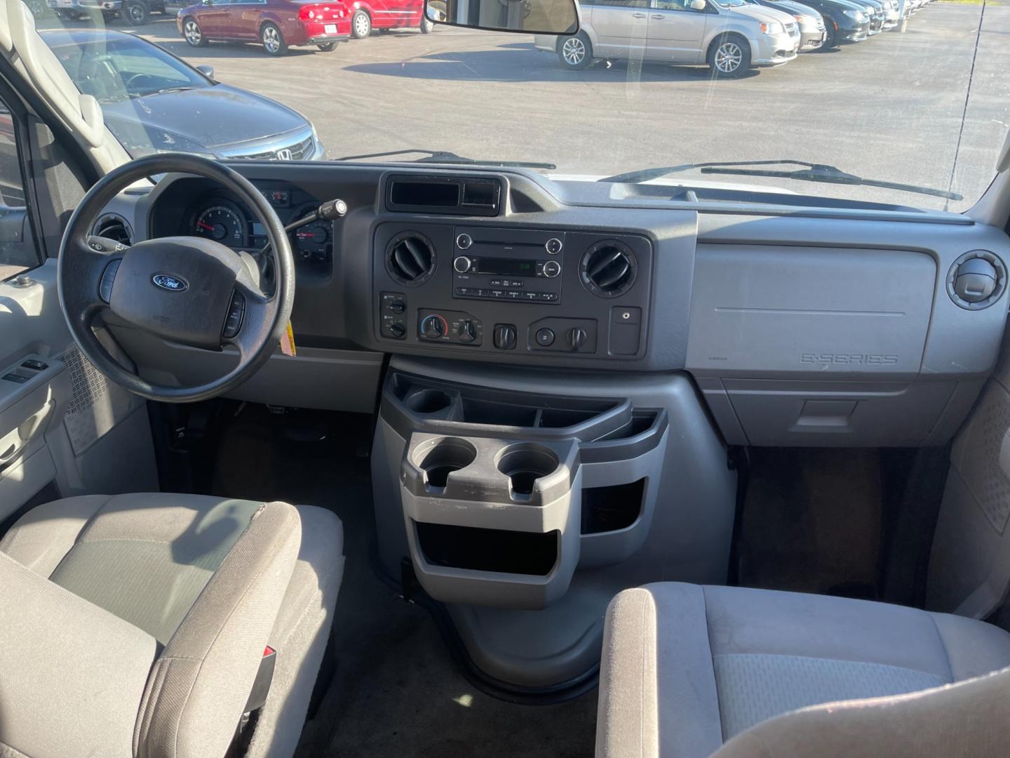 2013 White /Gray Ford E-Series Wagon E-350 XLT Super Duty Extended (1FBSS3BL8DD) with an 5.4L V8 SOHC 16V FFV engine, 4-Speed Automatic transmission, located at 547 E. Main St., Orwell, OH, 44076, (440) 437-5893, 41.535435, -80.847855 - Photo#35